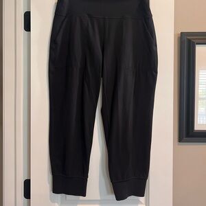 Lululemon Athletica Black Cropped joggers